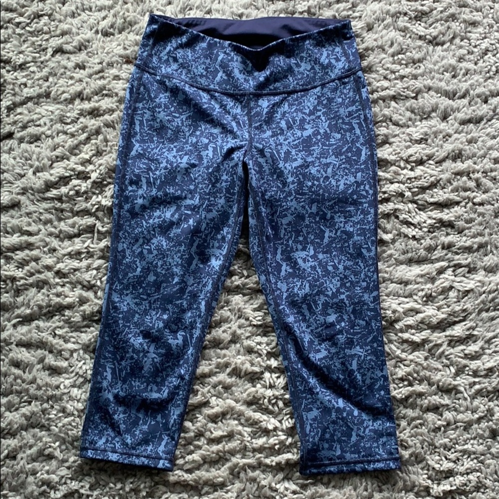 Reversible Athleta capris, size M